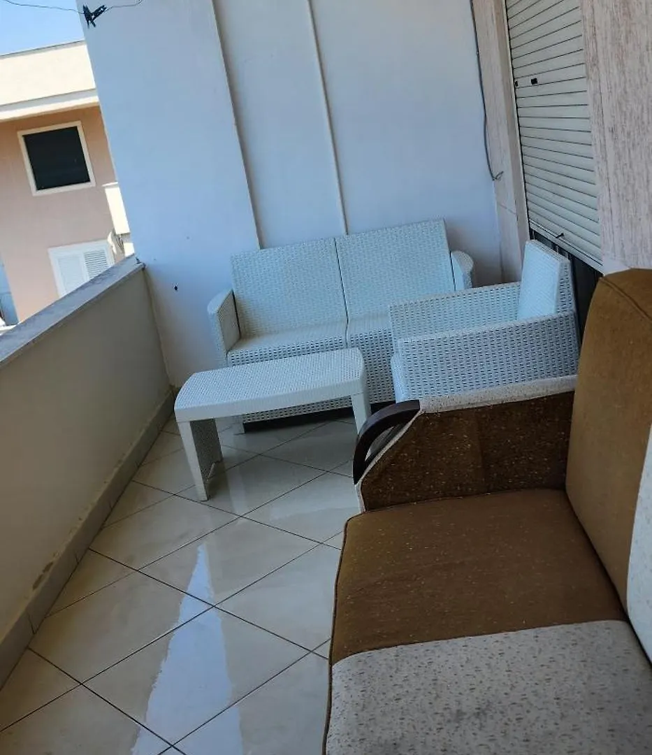 Rei ' S Apartment On The Sea Δυρράχιο